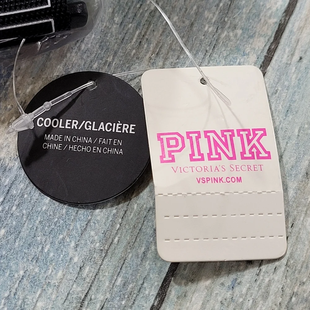 Victoria's Secret PINK Bag carrying cooler with Strap - Picture 2 of 7